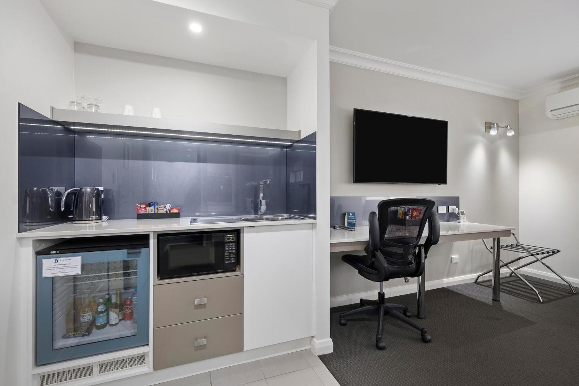 Bluegum Dubbo (Adults Only) Motel Room photo